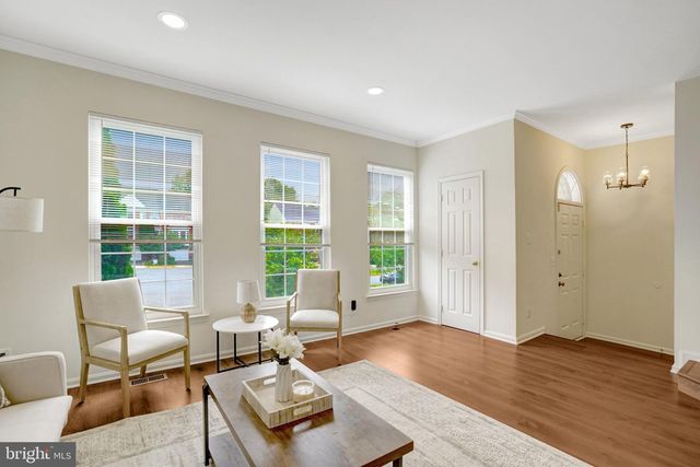2916 MAINSTONE DR, Fairfax, VA 22031