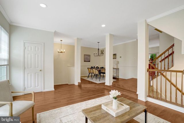 2916 MAINSTONE DR, Fairfax, VA 22031