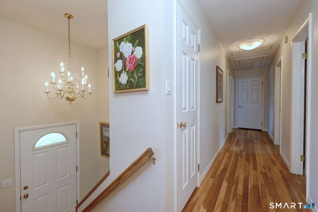 31 Paugussett Road, Newtown, CT 06482