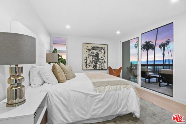 1025 Ocean Avenue 302, Santa Monica, CA 90403