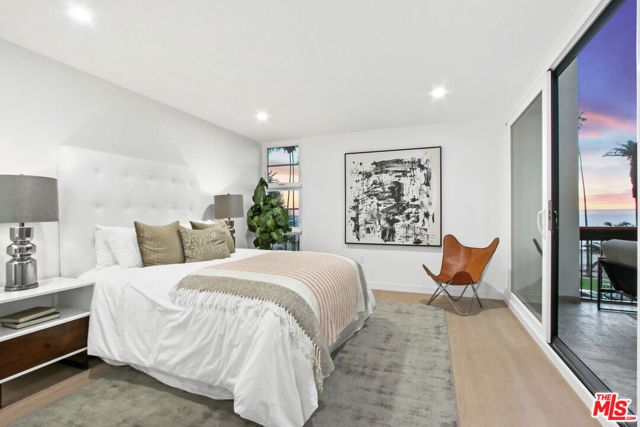 1025 Ocean Avenue 302, Santa Monica, CA 90403