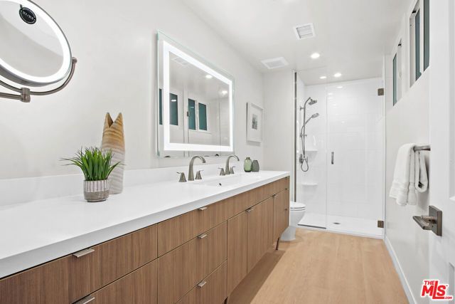 1025 Ocean Avenue 302, Santa Monica, CA 90403