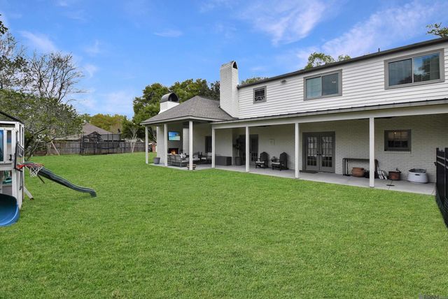 12030 Chester Dr, Baton Rouge, LA 70810