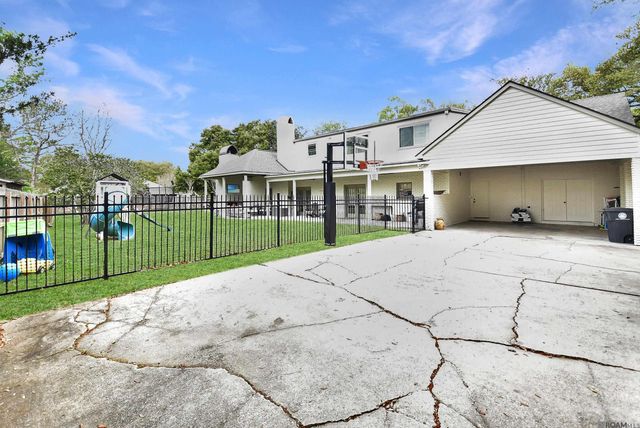 12030 Chester Dr, Baton Rouge, LA 70810