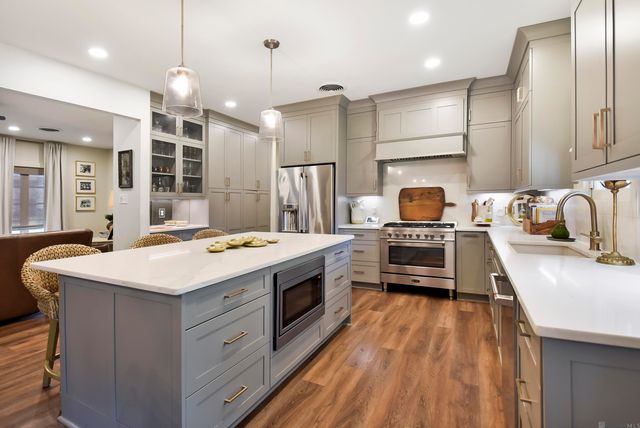 12030 Chester Dr, Baton Rouge, LA 70810