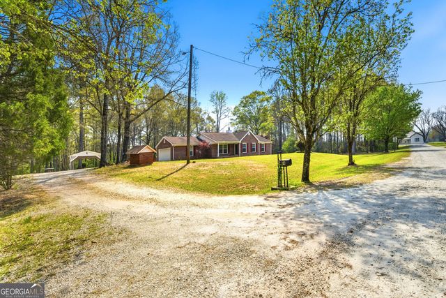 64 Timberland Court, Gay, GA 30218