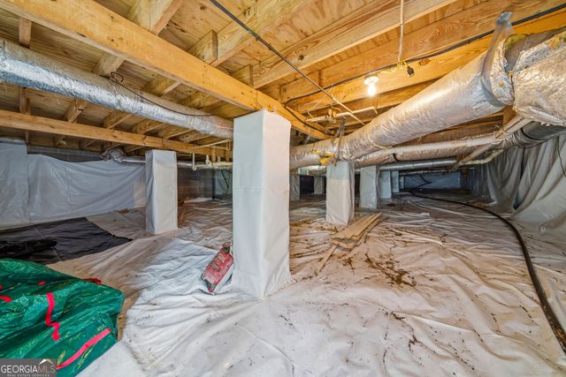 64 Timberland Court, Gay, GA 30218