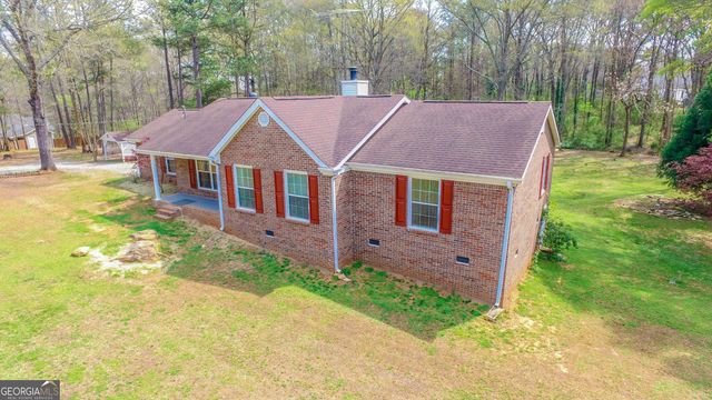 64 Timberland Court, Gay, GA 30218