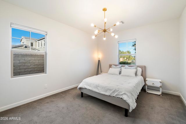4050 S THISTLE Drive, Chandler, AZ 85248