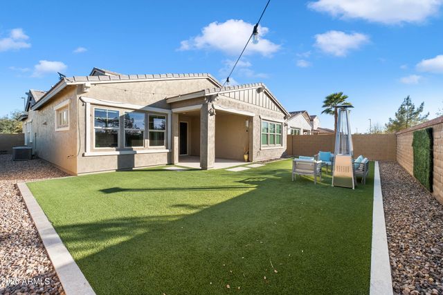 4050 S THISTLE Drive, Chandler, AZ 85248