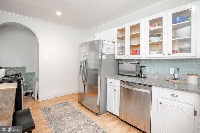 5 EATON AVE, Hamilton, NJ 08619