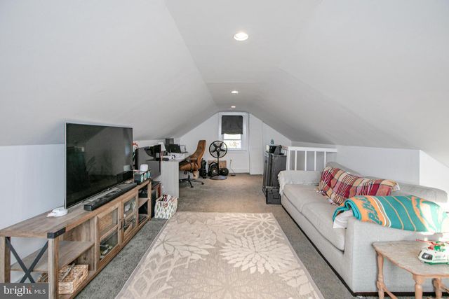 5 EATON AVE, Hamilton, NJ 08619