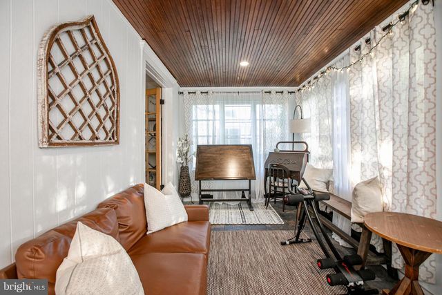 5 EATON AVE, Hamilton, NJ 08619