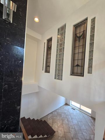 793 S FRONT ST, Philadelphia, PA 19147