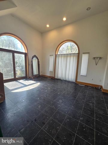 793 S FRONT ST, Philadelphia, PA 19147