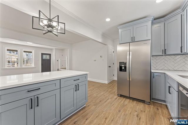 18 Hilton Avenue, Maplewood, NJ 07040