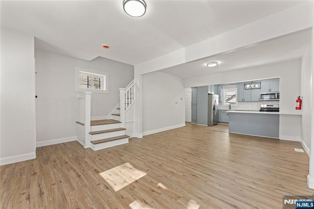 18 Hilton Avenue, Maplewood, NJ 07040