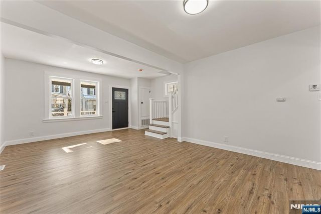 18 Hilton Avenue, Maplewood, NJ 07040