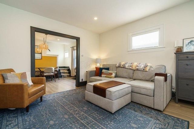 866-870 Northwest Boulevard, Columbus, OH 43212