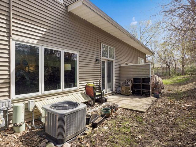 3218 Old Highway 8, Saint Anthony, MN 55418