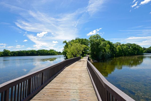 3218 Old Highway 8, Saint Anthony, MN 55418