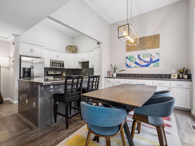 3218 Old Highway 8, Saint Anthony, MN 55418
