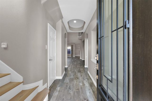 9222 Sunlight Oak Lane, Houston, TX 77070