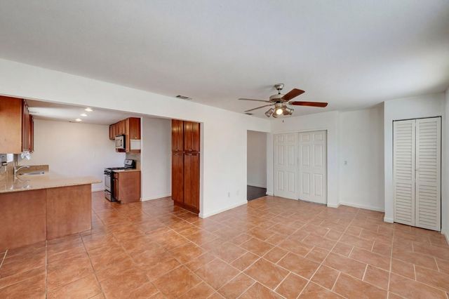 6209 Channing Dr, North Highlands, CA 95660