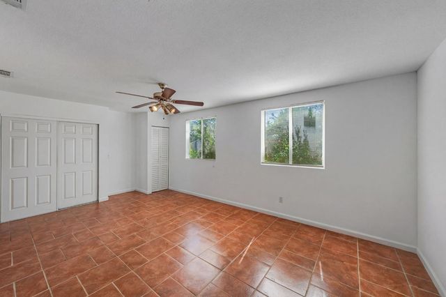 6209 Channing Dr, North Highlands, CA 95660