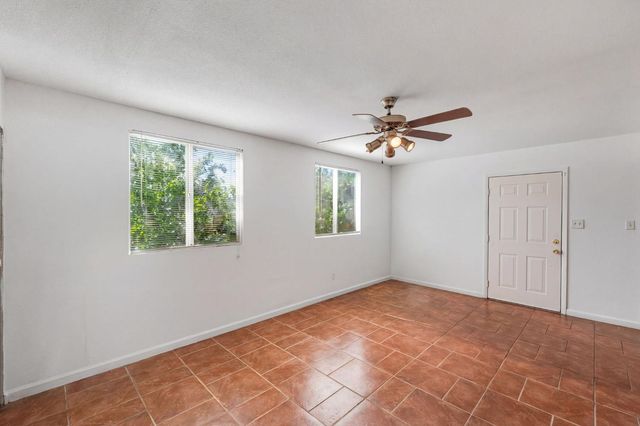 6209 Channing Dr, North Highlands, CA 95660