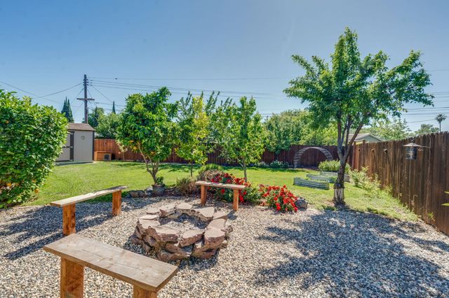 6209 Channing Dr, North Highlands, CA 95660