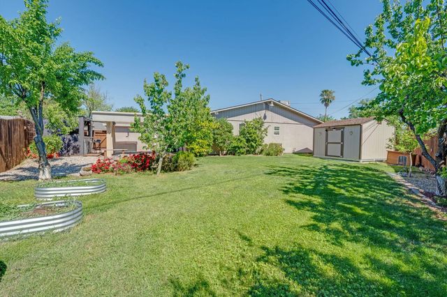 6209 Channing Dr, North Highlands, CA 95660