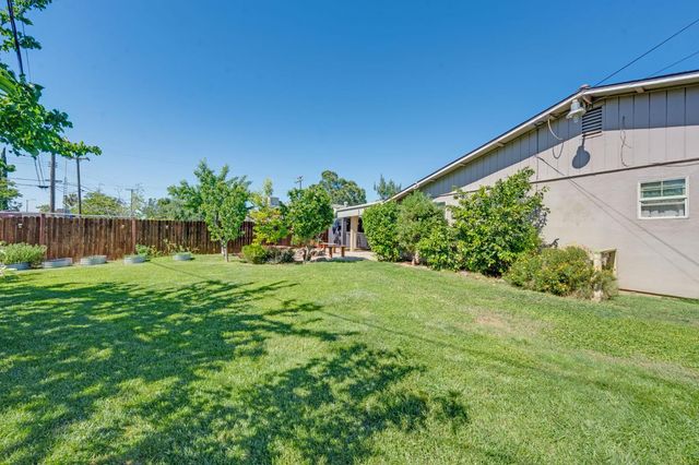 6209 Channing Dr, North Highlands, CA 95660