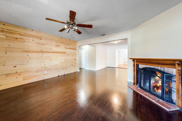 6209 Channing Dr, North Highlands, CA 95660