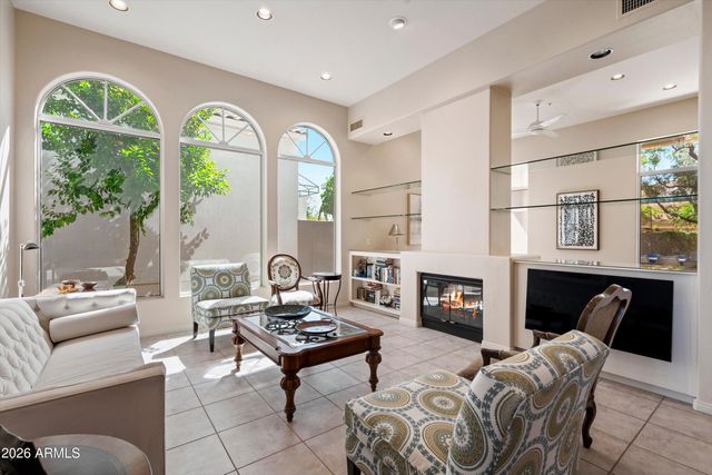 11847 E DEL TIMBRE Drive, Scottsdale, AZ 85259