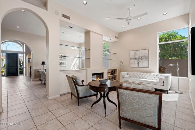 11847 E DEL TIMBRE Drive, Scottsdale, AZ 85259