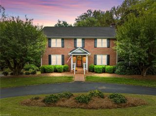 147 Beechtree Circle, Mount Airy, NC 27030