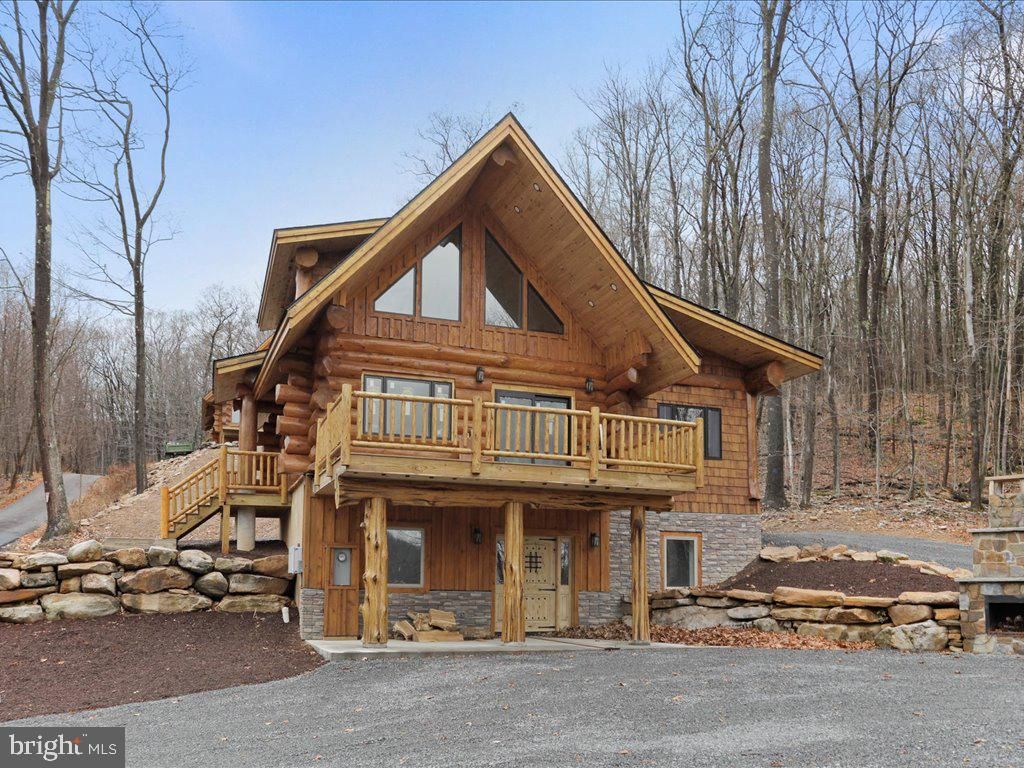 Image 2 of property listing at 211 HIGHWOOD DR, Mc Henry, MD 21541