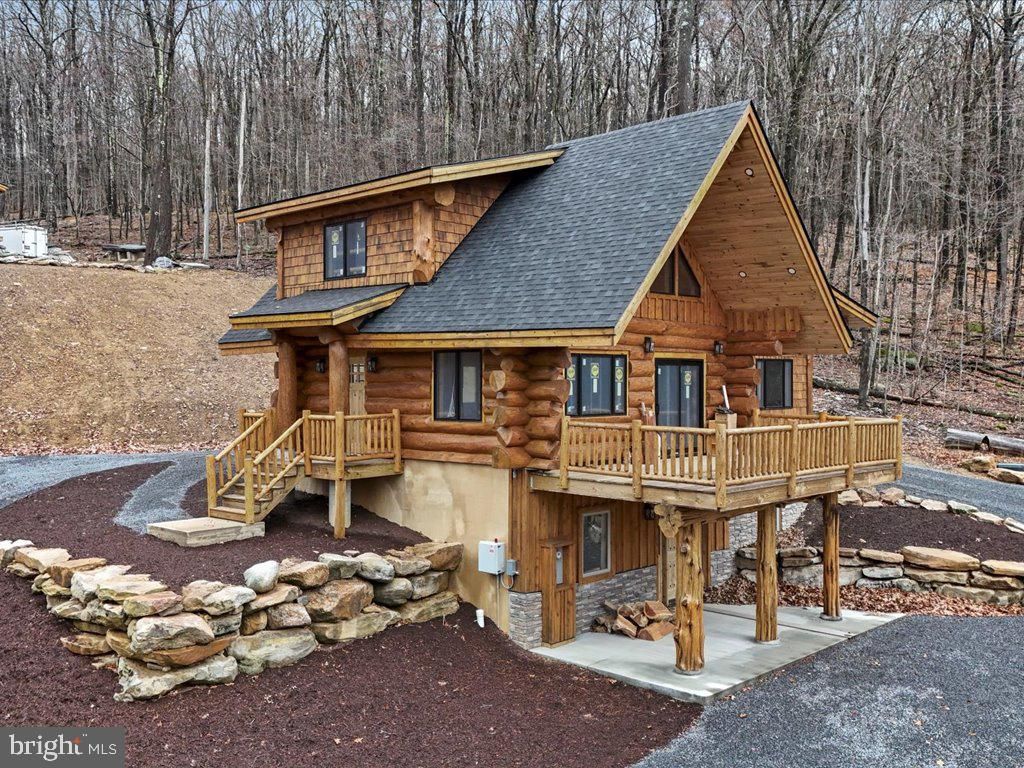 Image 4 of property listing at 211 HIGHWOOD DR, Mc Henry, MD 21541