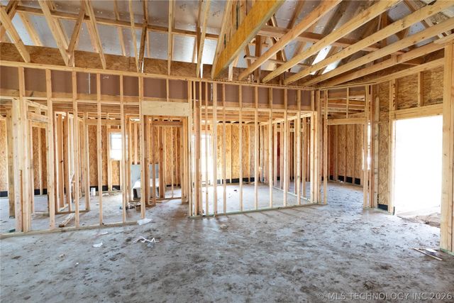 2905 E Northampton Street, Broken Arrow, OK 74014