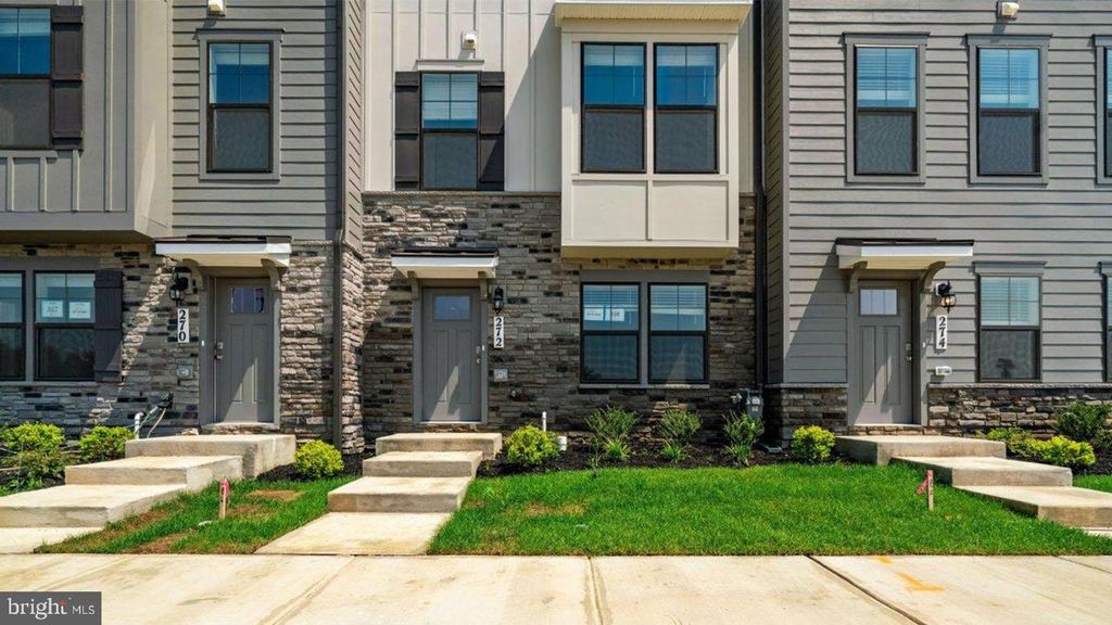 730 COMPASS WAY, Frederick, MD 21701
