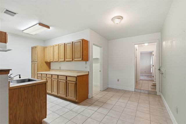 5622 W 43rd Street, Houston, TX 77092