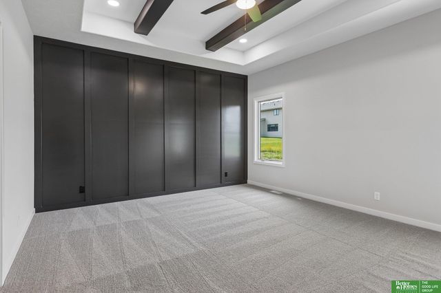 9815 Cumberland Drive, Papillion, NE 68046