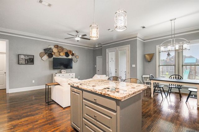 33789 Blue River Dr, Denham Springs, LA 70706