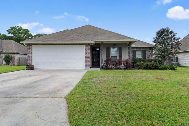 33789 Blue River Dr, Denham Springs, LA 70706