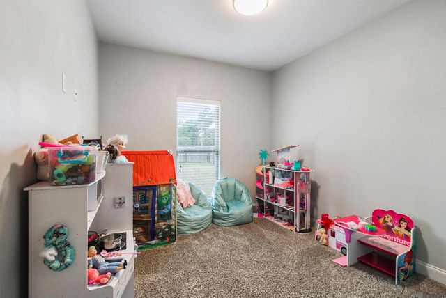 33789 Blue River Dr, Denham Springs, LA 70706