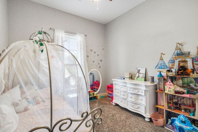 33789 Blue River Dr, Denham Springs, LA 70706