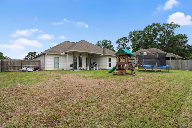 33789 Blue River Dr, Denham Springs, LA 70706