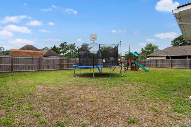 33789 Blue River Dr, Denham Springs, LA 70706