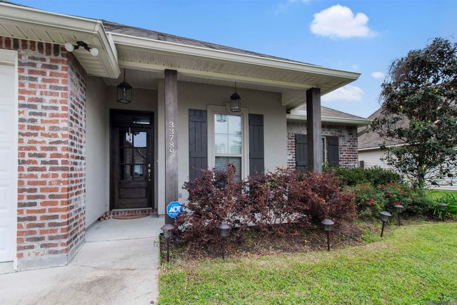 33789 Blue River Dr, Denham Springs, LA 70706